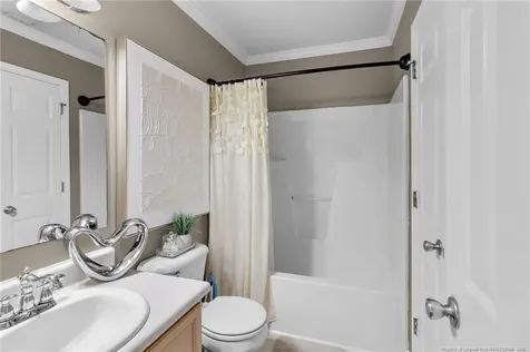 713 Bramblegate Road Hope Mills NC 28348
