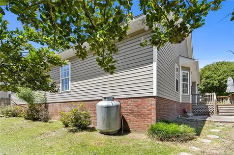 713 Bramblegate Road Hope Mills NC 28348