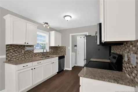 7716 Redwood Avenue Fayetteville NC 28314