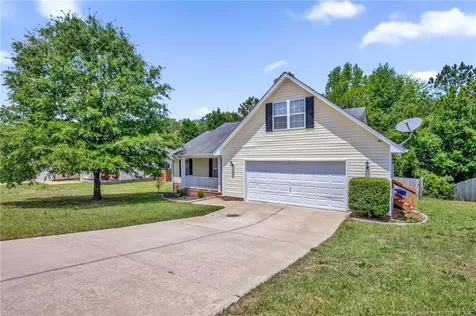 7716 Redwood Avenue Fayetteville NC 28314