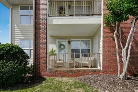401 Meadowland Court Hope Mills NC 28348