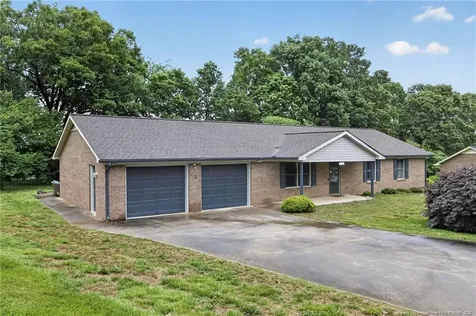 316 Christine Court Winston Salem NC 27127