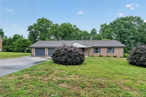 316 Christine Court Winston Salem NC 27127