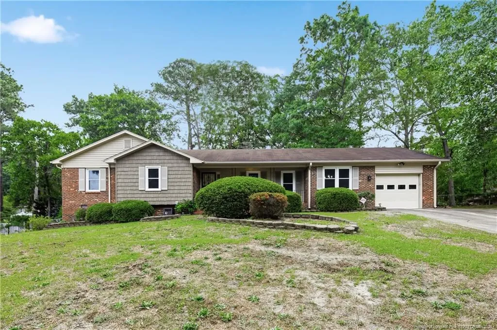 1712 Valley Ridge Drive Fayetteville NC 28303