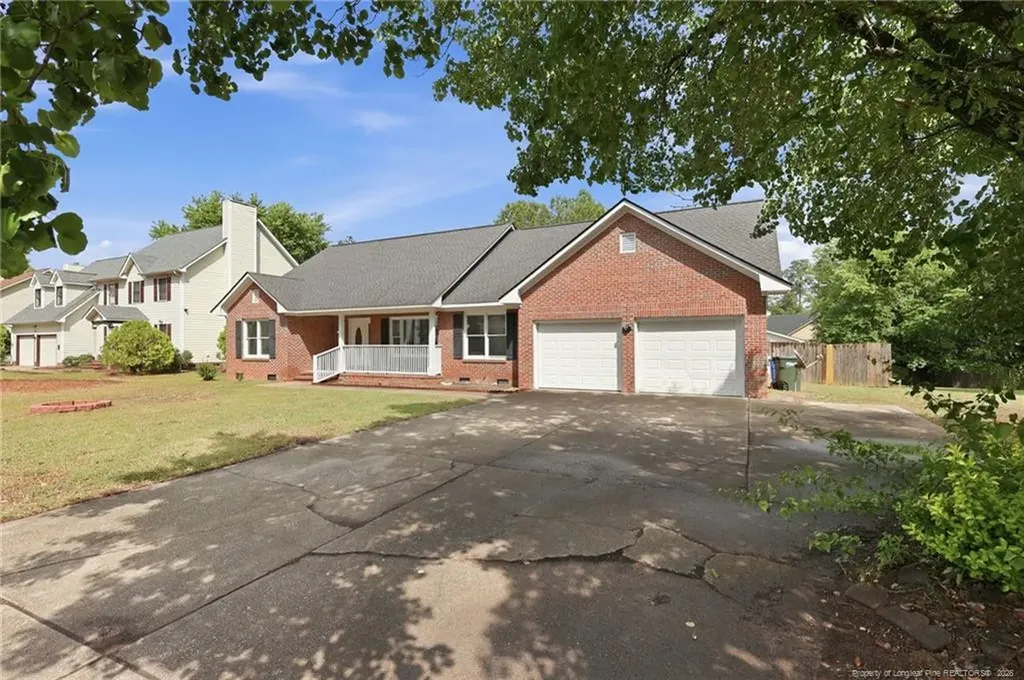 1967 Oakview Drive Fayetteville NC 28314
