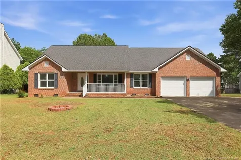 1967 Oakview Drive Fayetteville NC 28314
