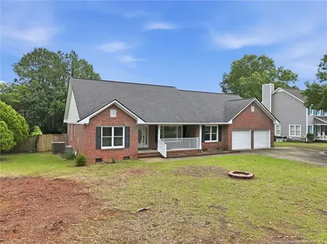 1967 Oakview Drive Fayetteville NC 28314