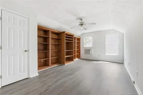 1967 Oakview Drive Fayetteville NC 28314