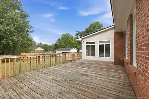 1967 Oakview Drive Fayetteville NC 28314