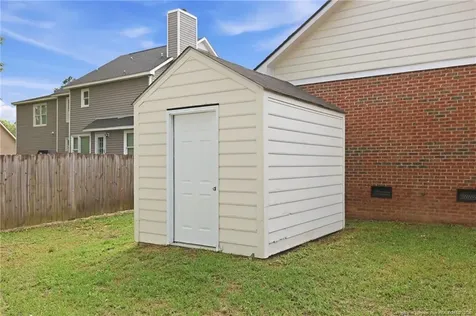 1967 Oakview Drive Fayetteville NC 28314