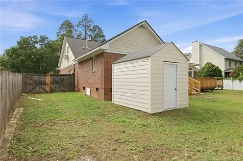 1967 Oakview Drive Fayetteville NC 28314