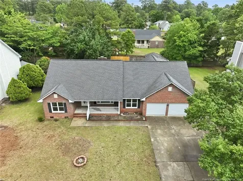 1967 Oakview Drive Fayetteville NC 28314