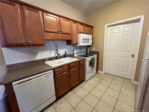 621 Marshtree Lane Fayetteville NC 28314