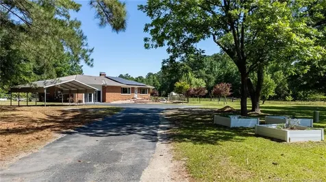 207 Cicero Beatty Road Raeford NC 28376