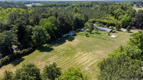 207 Cicero Beatty Road Raeford NC 28376