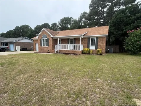 2544 Previs Road Fayetteville NC 28306