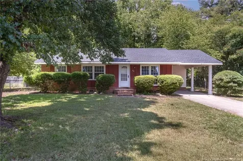 80 Lakeview Drive Spring Lake NC 28390