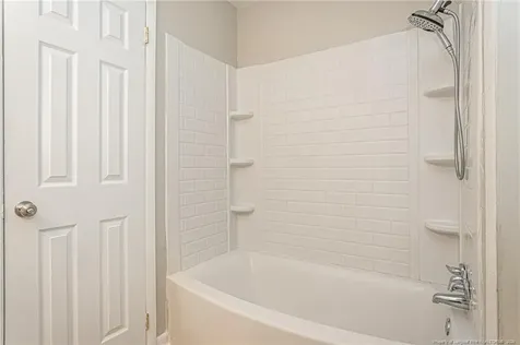 80 Lakeview Drive Spring Lake NC 28390