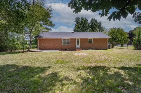 80 Lakeview Drive Spring Lake NC 28390