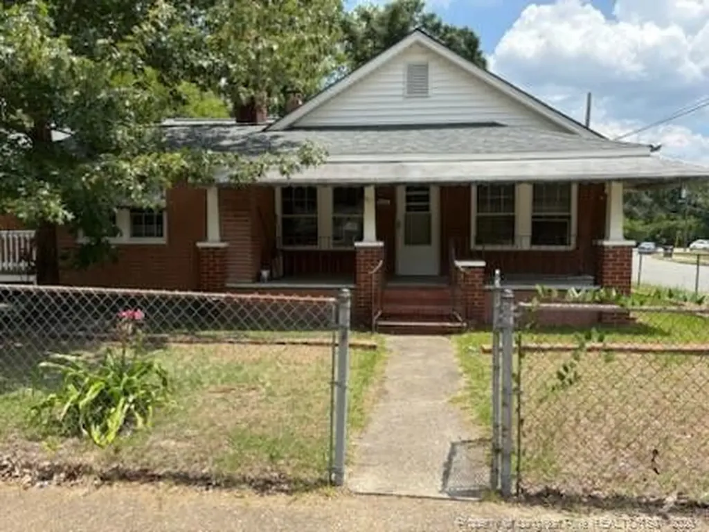 911 Henderson Avenue Fayetteville NC 28301