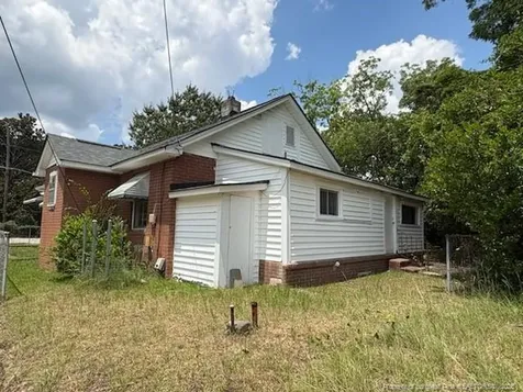 911 Henderson Avenue Fayetteville NC 28301