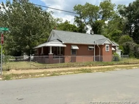 911 Henderson Avenue Fayetteville NC 28301