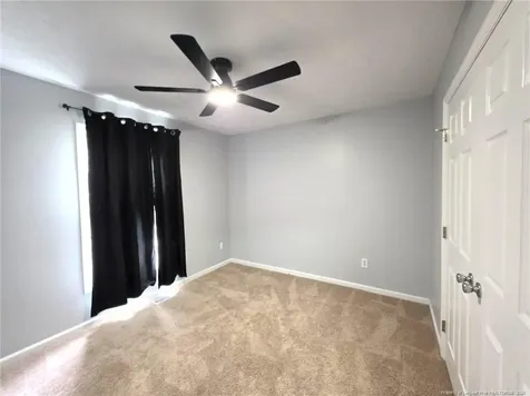 910 Foxhunt Lane Fayetteville NC 28314