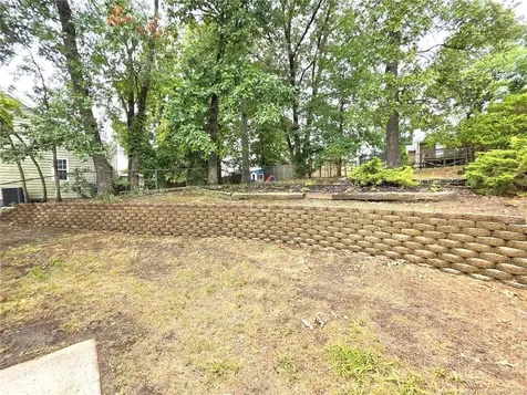 910 Foxhunt Lane Fayetteville NC 28314
