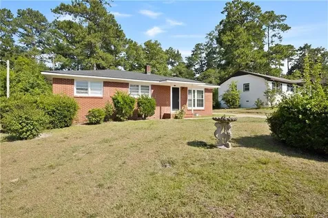 709 Shambrey Street Fayetteville NC 28301
