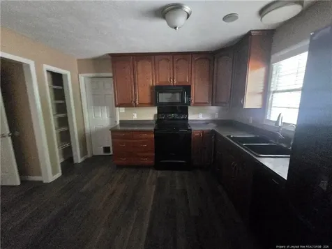 4182 Owls Head Road Fayetteville NC 28306