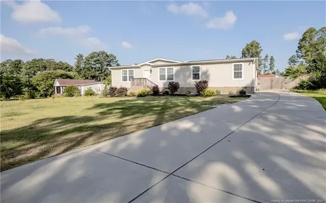 214 Mckoy Town Road Cameron NC 28326