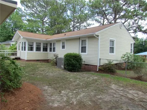 1010 Sandalwood Drive Fayetteville NC 28304