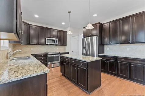 2724 Plum Ridge Road Fayetteville NC 28306