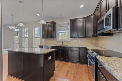 2724 Plum Ridge Road Fayetteville NC 28306