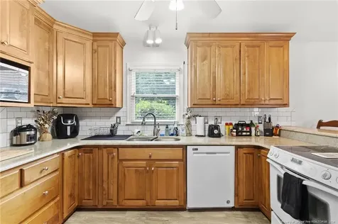 6237 Falkland Court Fayetteville NC 28311