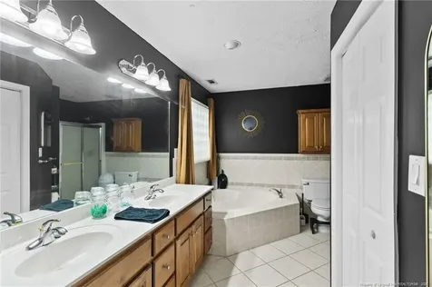 6237 Falkland Court Fayetteville NC 28311