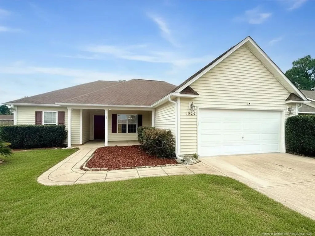 1928 Sir Michael Drive Hope Mills NC 28348