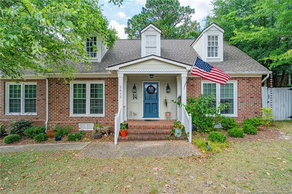 2412 Rolling Hill Road Fayetteville NC 28304