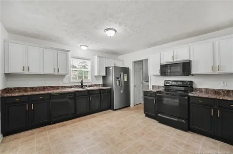 1529 Belews Creek Lane Fayetteville NC 28312