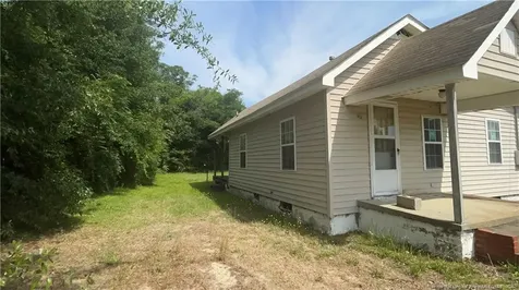 7441 3rd Street Wade NC 28395