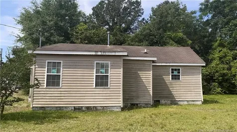 7441 3rd Street Wade NC 28395