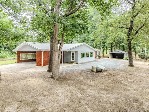 2957 Cypress Church Road Cameron NC 28326