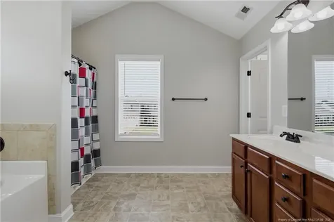 4231 Cherry Hill Lane Fayetteville NC 28312
