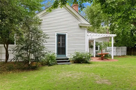 360 S Ashe Street Southern Pines NC 28387