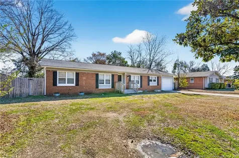 1083 Strickland Bridge Road Fayetteville NC 28304