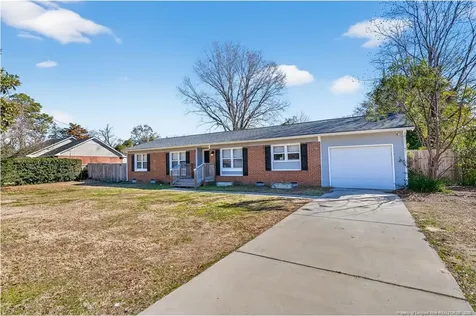 1083 Strickland Bridge Road Fayetteville NC 28304