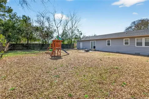 1083 Strickland Bridge Road Fayetteville NC 28304