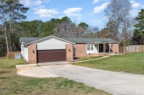 18 Five Ponds Drive Sanford NC 27332