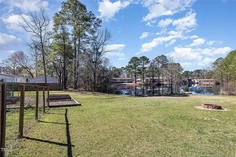 18 Five Ponds Drive Sanford NC 27332