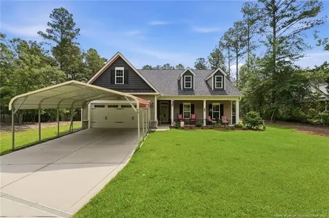 804 Lewis Street Raeford NC 28376